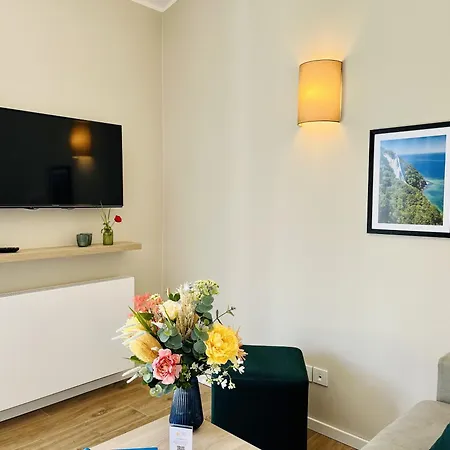 別荘 Bodden Hus 27 Klein Stresow Ruegen By Ruyastay プットブス