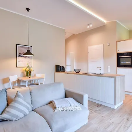 Bodden Hus 27 Klein Stresow Ruegen By Ruyastay