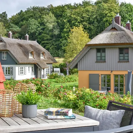 Bodden Hus 27 Klein Stresow Ruegen By Ruyastay بيت للعطل بوتبوس